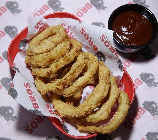 3 Bros - Corner Grill